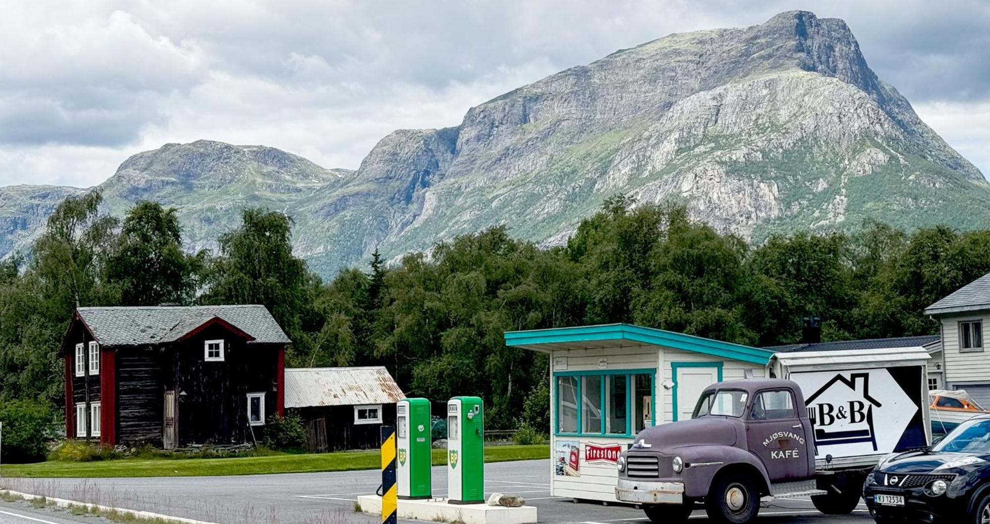 Mjosvang Kafe Vang I Valdres Bagian luar foto