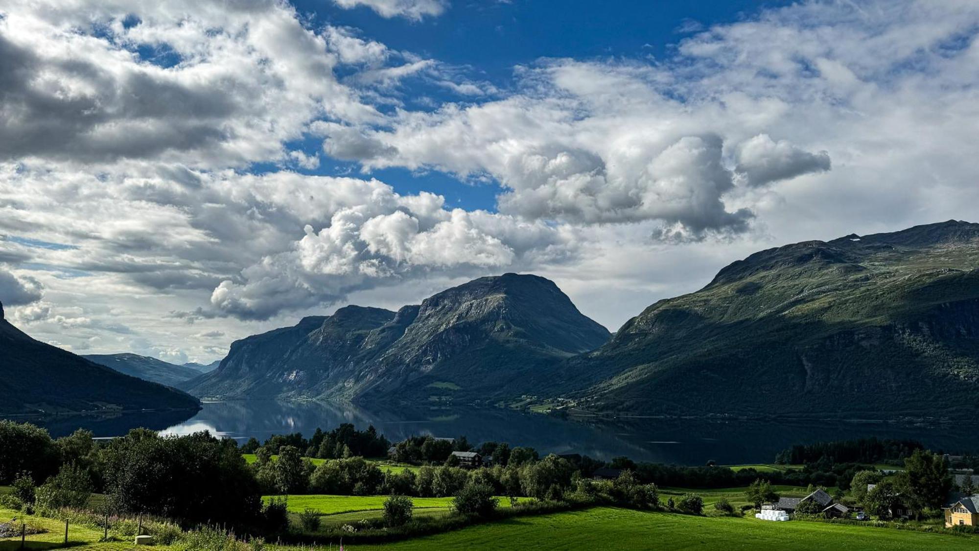 Mjosvang Kafe Vang I Valdres Bagian luar foto
